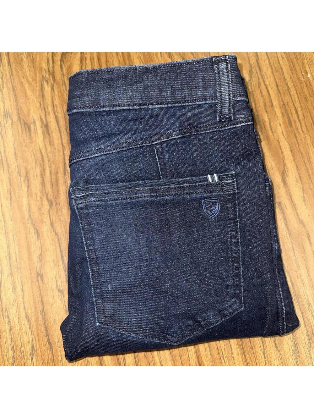 Kuhl Dark Wash Straight Denim Outdoor Hiking Stretch Jeans Women's 4 reg